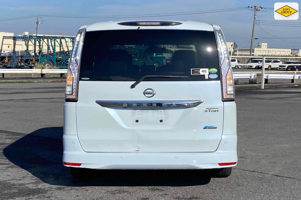 2015 Nissan Serena