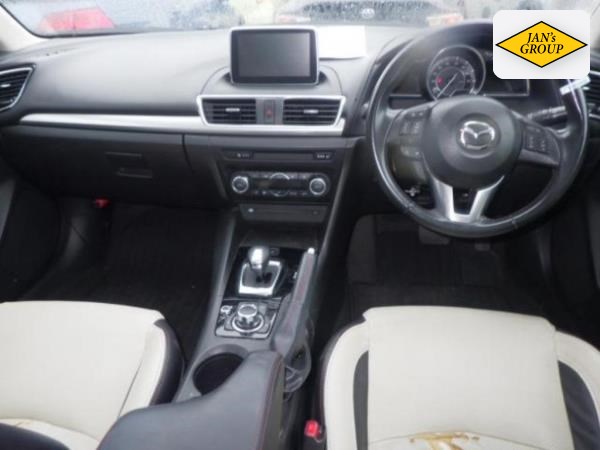 2013 Mazda Axela