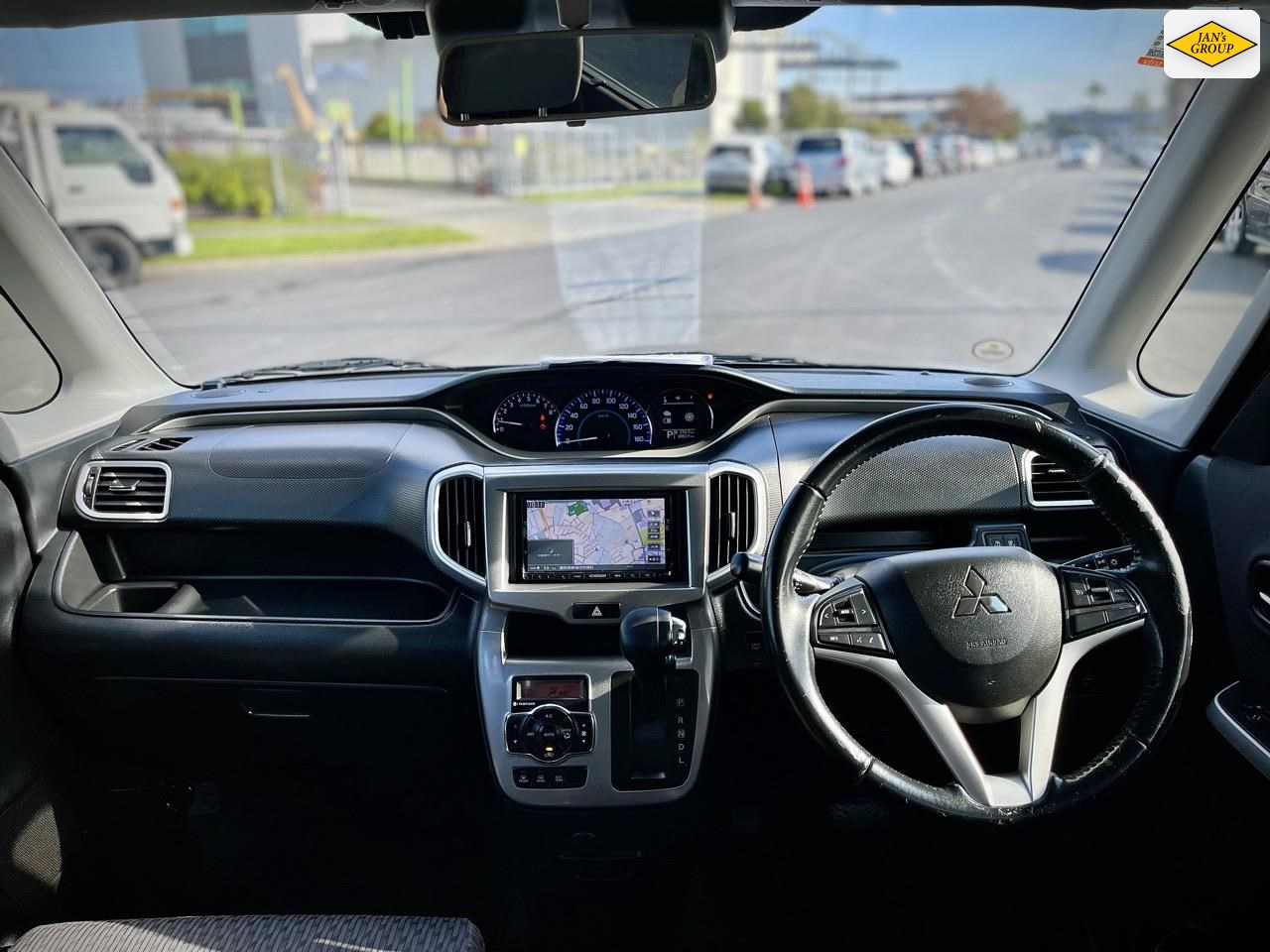 2016 Mitsubishi Delica