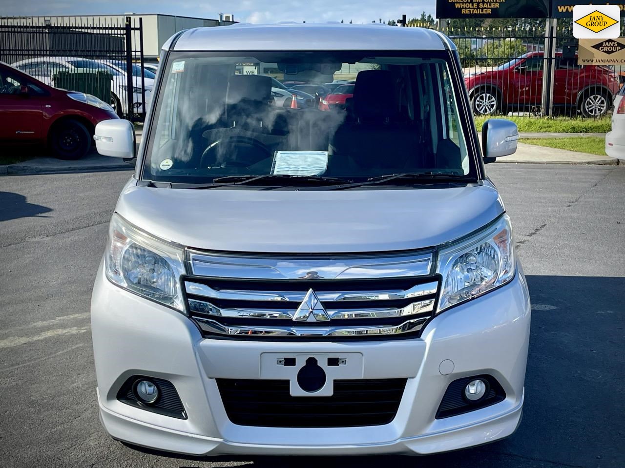 2016 Mitsubishi Delica