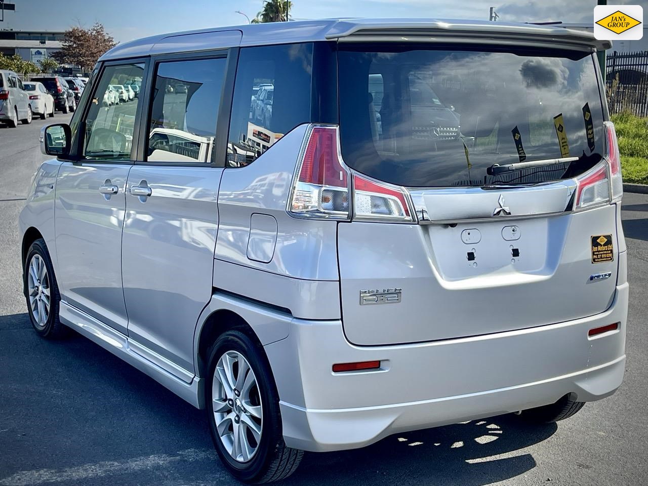 2016 Mitsubishi Delica