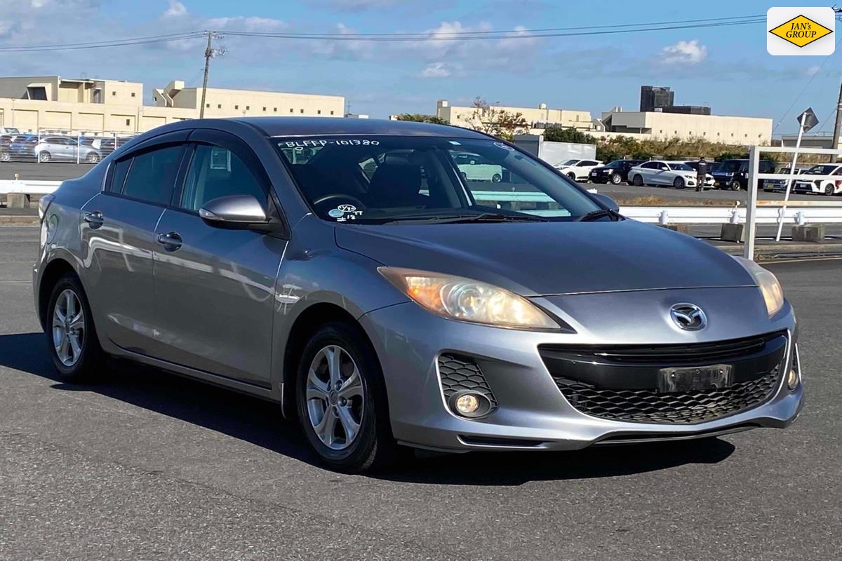 2012 Mazda Axela