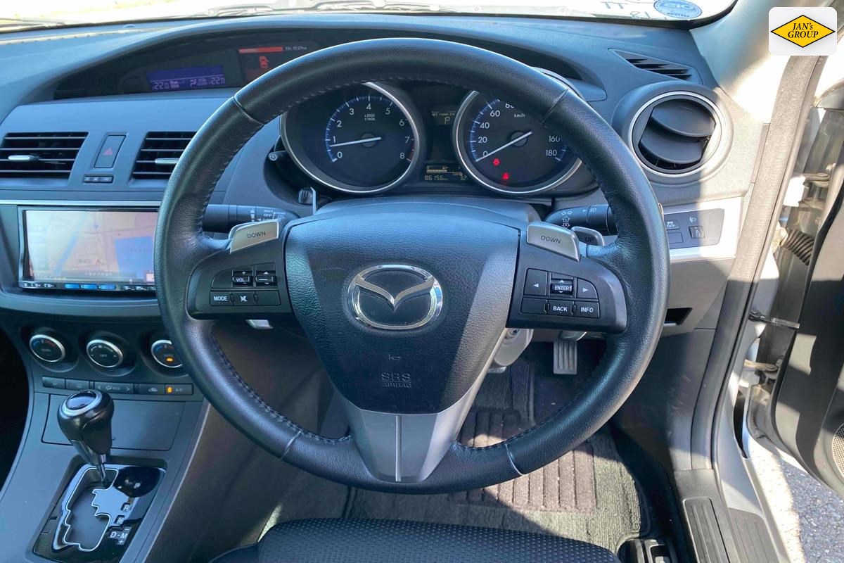 2012 Mazda Axela