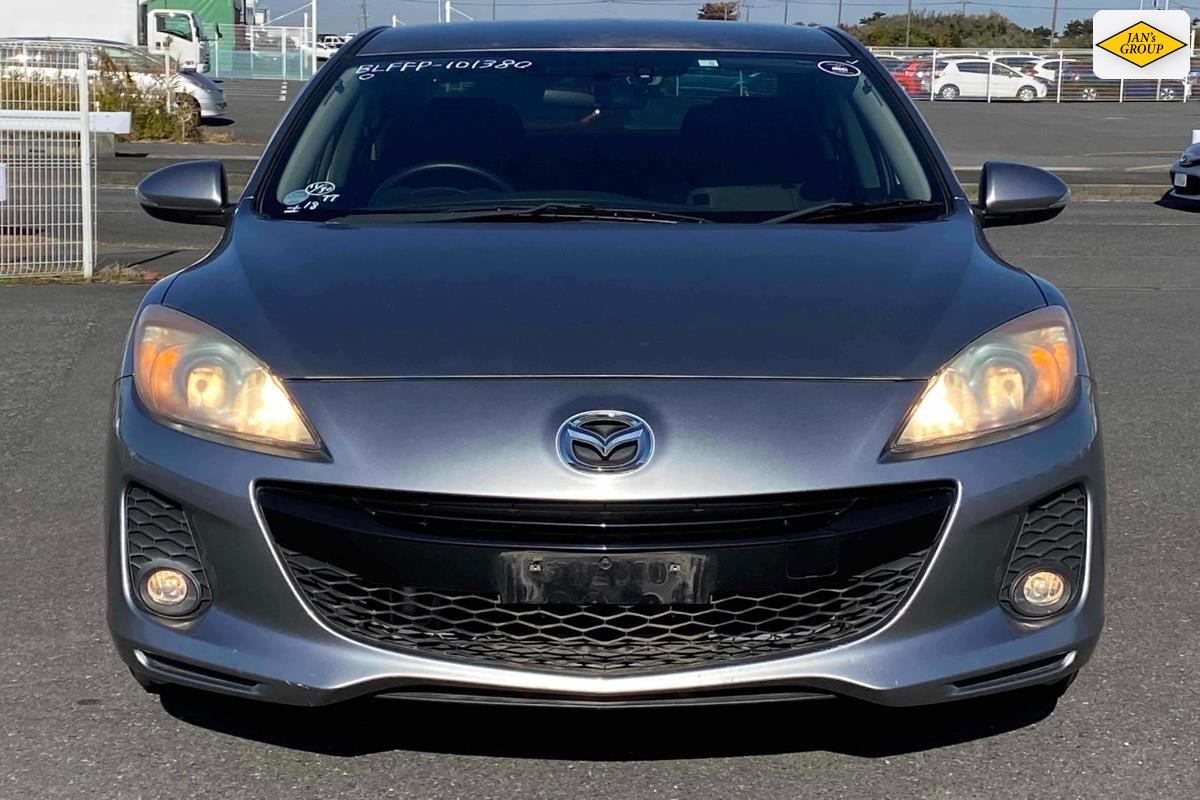 2012 Mazda Axela