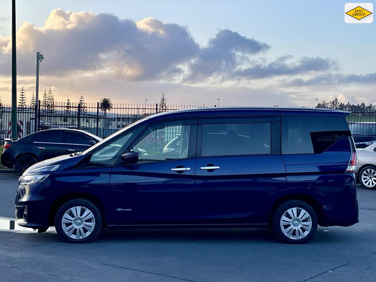 2017 Nissan Serena