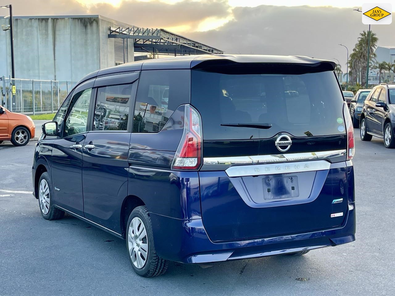 2017 Nissan Serena