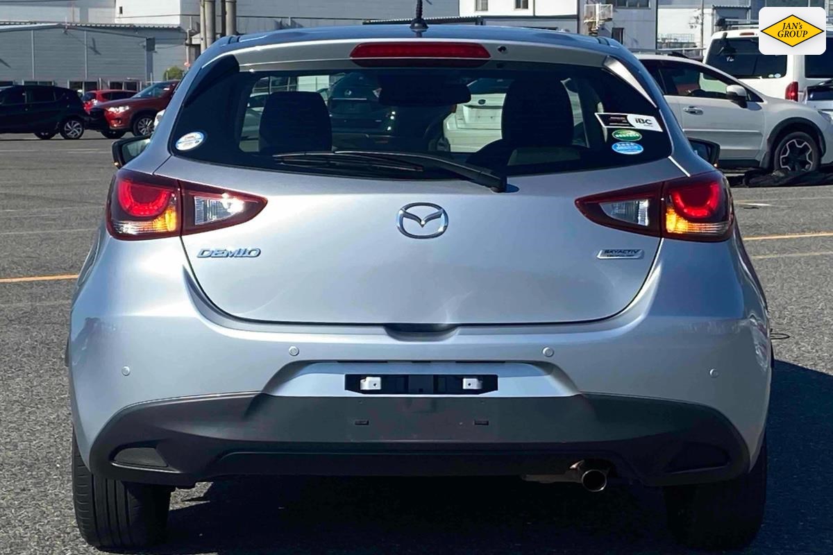 2018 Mazda Demio