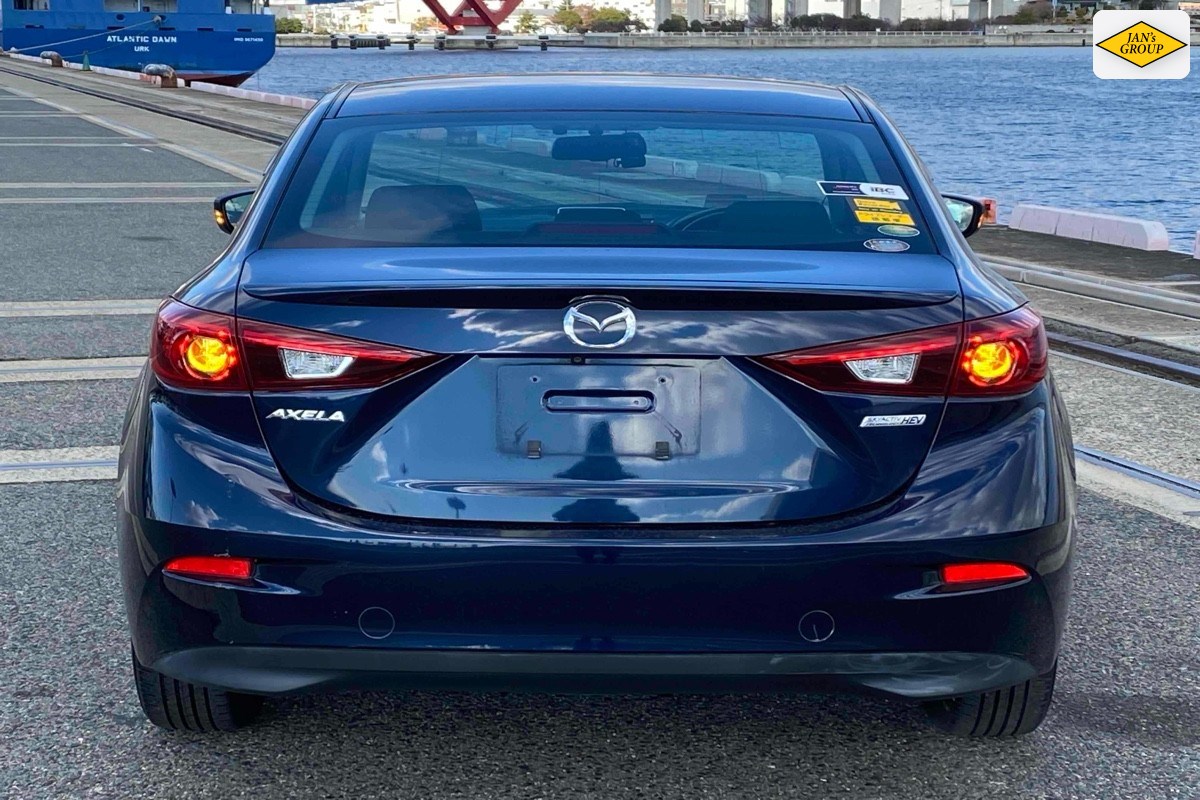 2014 Mazda Axela